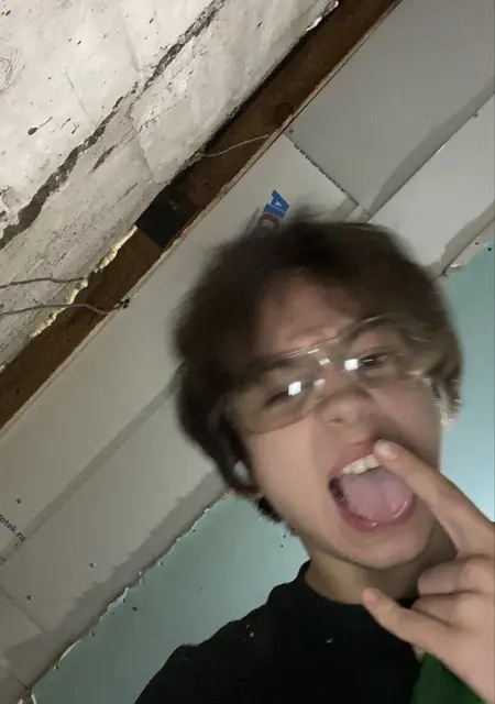 Я Сёма, 19, знакомлюсь на одну ночь в Красноярске