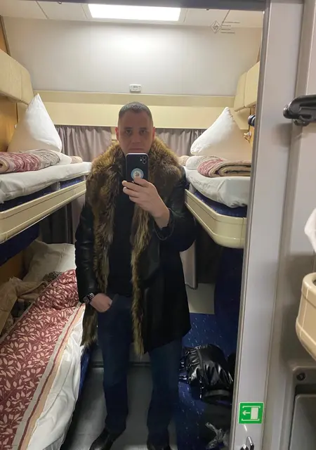 Иван из Долинска, ищу на сайте знакомства без обязательств