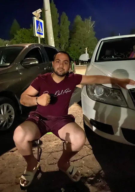 Я Руслан, 31, знакомлюсь без обязательств в Орле