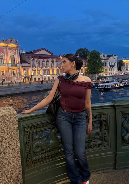 Я Диана, 23, из Санкт-Петербурга, ищу знакомство для дружбы