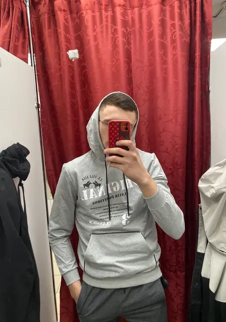 Я Николай, 21, из Петрозаводска, ищу знакомства на одну ночь