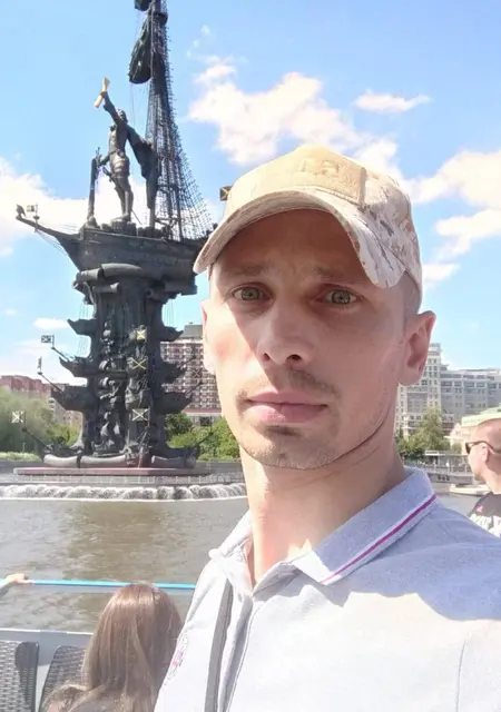 Я Максим, 37, из Коломны, ищу знакомства без обязательств