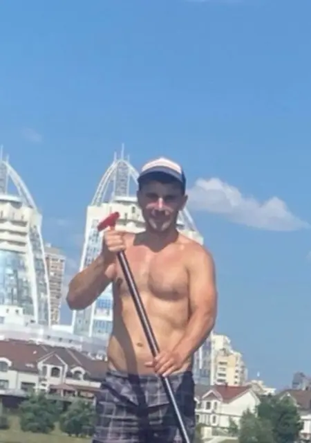 Алёша из Одинцова, мне 40, познакомлюсь для вирта