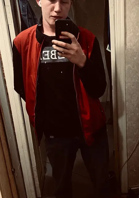 Дмитрий из Батайска, ищу на сайте знакомства на одну ночь