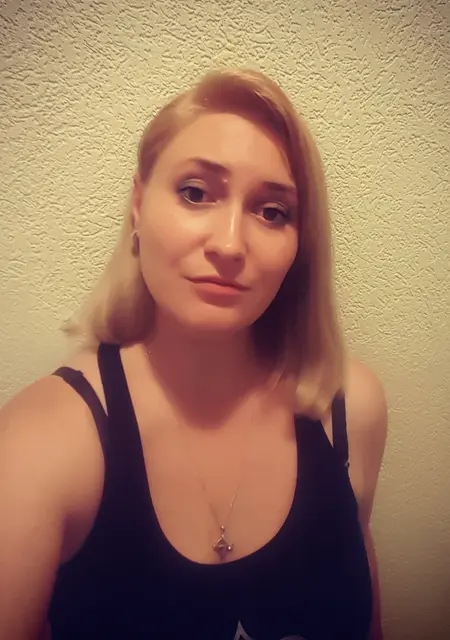 Я Лиля, 33, знакомлюсь для общения в Калининграде