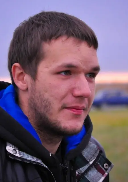 Я Андрей, 34, из Невинномысска, ищу знакомства без обязательств