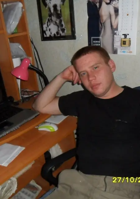 Колян из Павловска, ищу на сайте знакомства на одну ночь