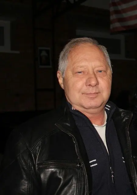 Mihail из Керчи, мне 68, познакомлюсь на одну ночь