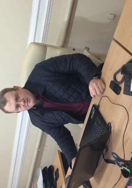 Я Денис, 42, из Армавира, ищу знакомство для постоянных отношений