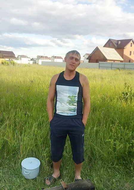 Санек из Бора, ищу на сайте знакомства на одну ночь