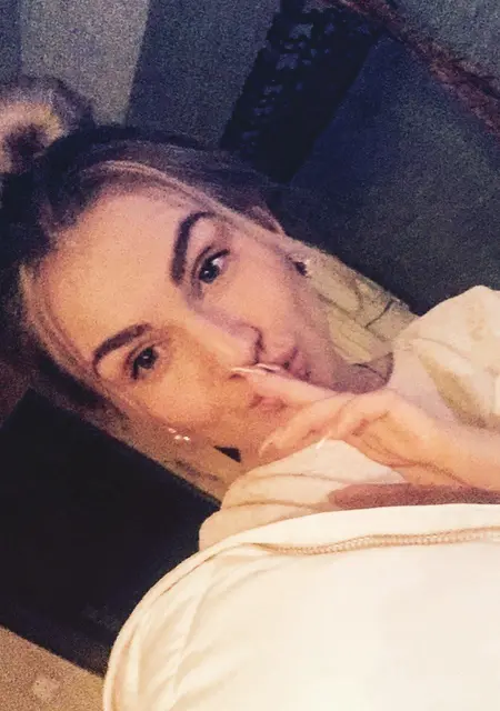 Я Оксана, 34, из Тюмени, ищу знакомства без обязательств