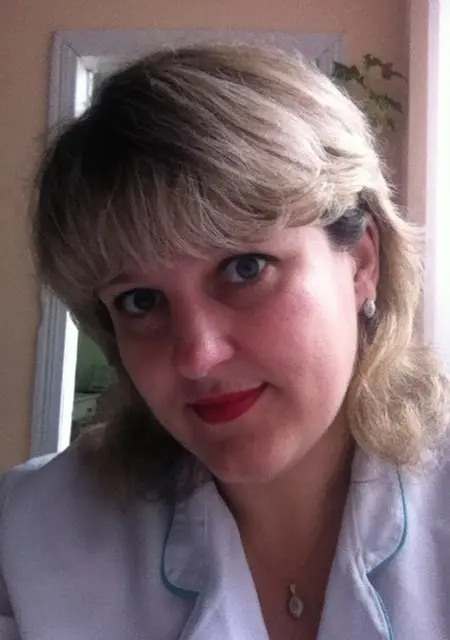 Я Инна, 45 років, знайомлюсь без зобов'язань у Черкаси