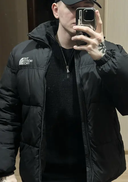 Я Иван, 21, из Москвы, ищу знакомство для общения