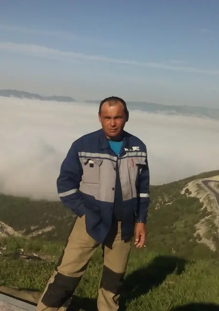 Руслан из Тихорецка, мне 52, познакомлюсь на одну ночь