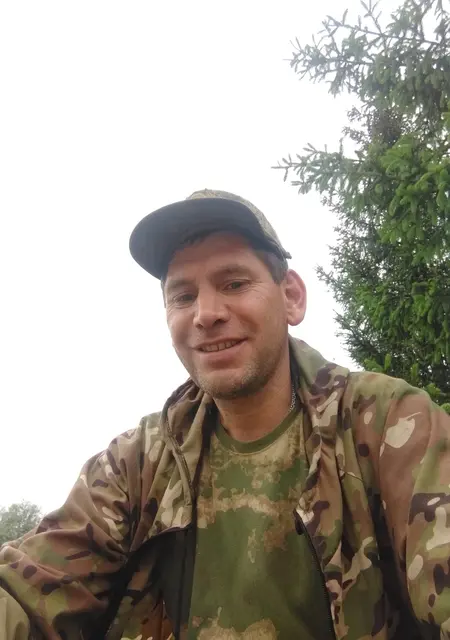 Павел из Луховиц, мне 45, познакомлюсь на одну ночь