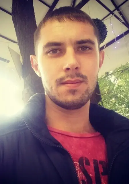 Я Андрей, 35, знакомлюсь без обязательств в Абакане