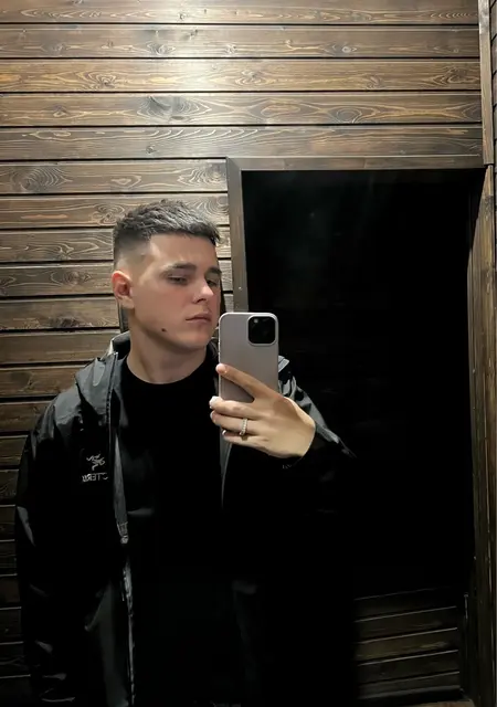 Я Danil, 24, из Мурманска, ищу знакомство для дружбы