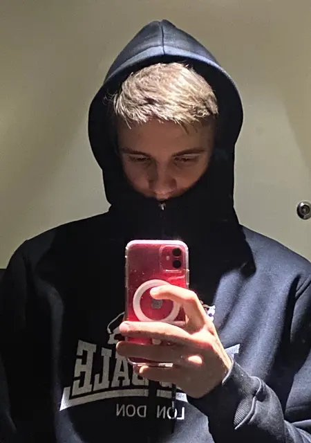 Я Роман, 19, знакомлюсь для постоянных отношений в Тольятти