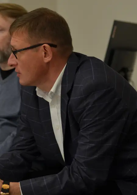 Саша из Сочи, мне 48, познакомлюсь на одну ночь