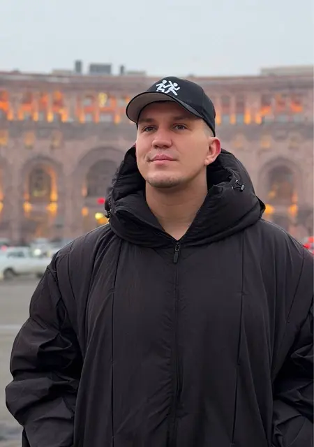 Я Никита, 19, из Липецка, ищу знакомство для открытые отношения