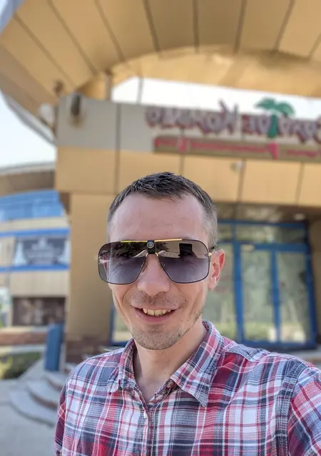 Я Артём, 39, из Донецка, ищу знакомства без обязательств