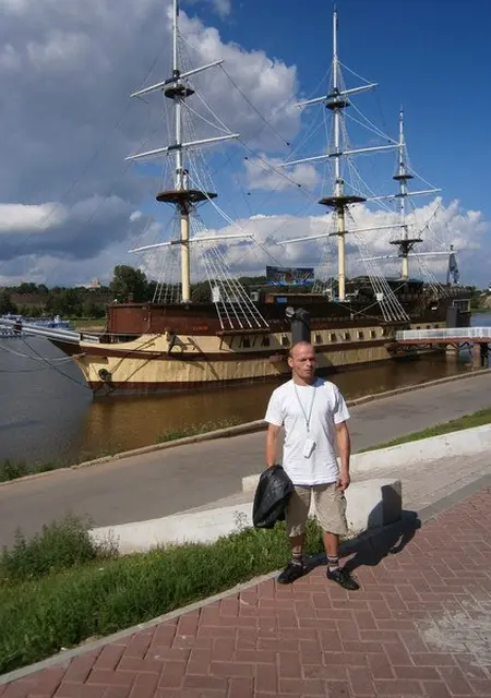 Я Sergei, 47, из Великого Новгорода, ищу знакомства без обязательств