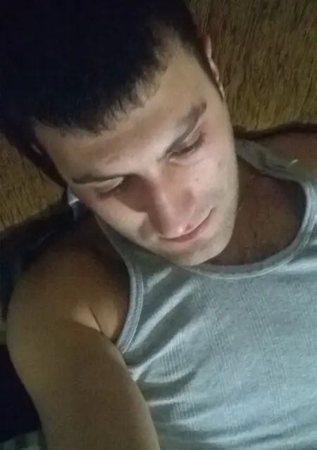 Я Артур А, 34, из Аксая, ищу знакомства на одну ночь