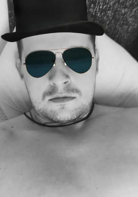 Я Радион, 34, знакомлюсь для постоянных отношений в Армавире