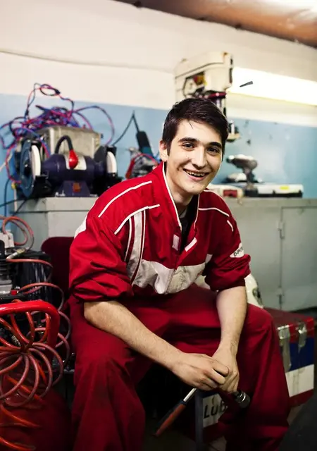 Максимилиан из Химок, мне 32, познакомлюсь для дружбы