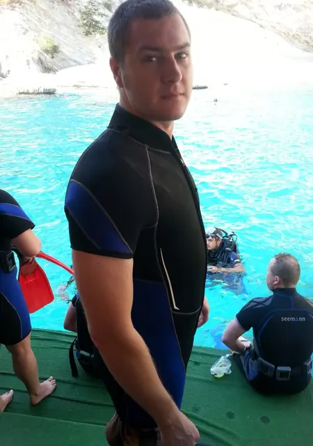 Юрий из Московского, мне 38, познакомлюсь на одну ночь