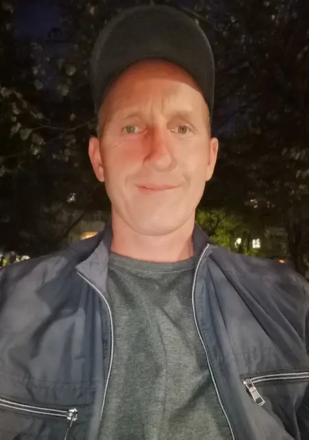 Андрей из Невинномысска, ищу на сайте знакомства без обязательств