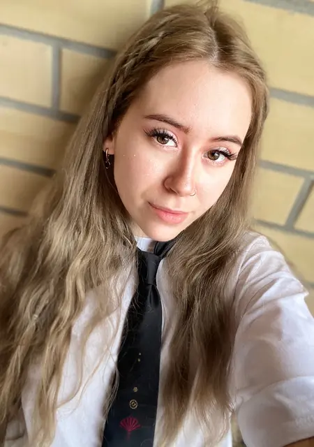 Я Arina, 23, знакомлюсь для общения в Москве