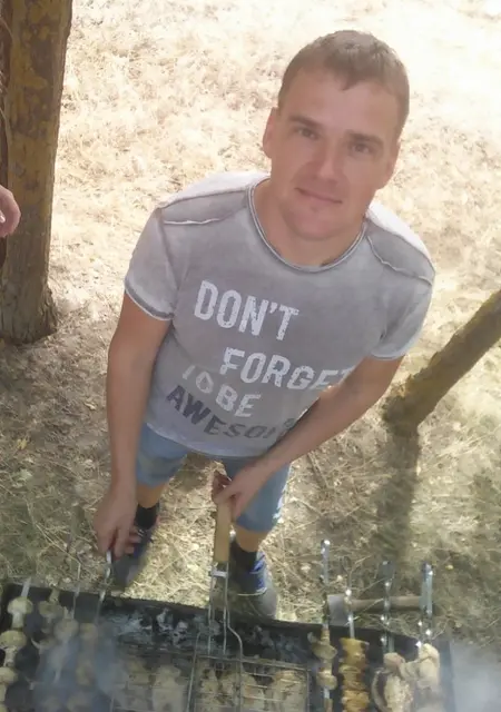 Владимир из Мелитополя, ищу на сайте знакомства без обязательств