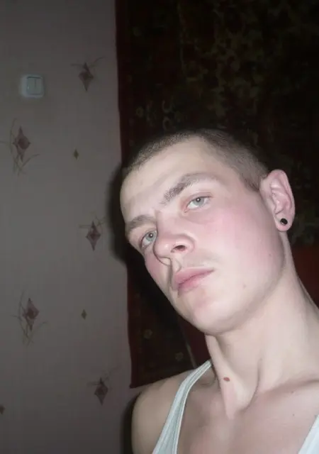 Данил из Слободского, мне 36, познакомлюсь для постоянных отношений