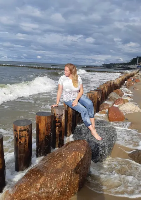 Я Елена, 44, знакомлюсь для приятного времяпровождения в Санкт-Петербурге