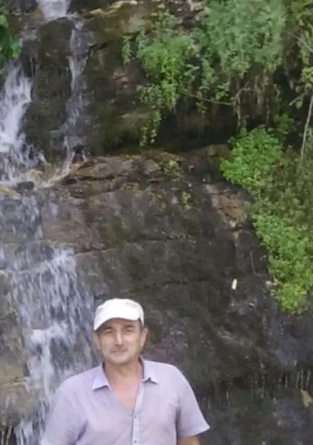 Я Олег, 50, из Нижневартовска, ищу знакомства без обязательств