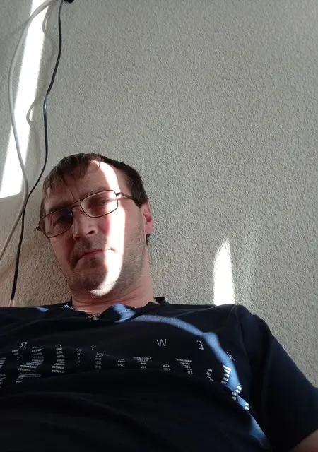 Я Женя, 47, знакомлюсь без обязательств в Архангельске