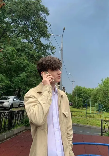 Я Алексей, 20, из Мурманска, ищу знакомство для постоянных отношений