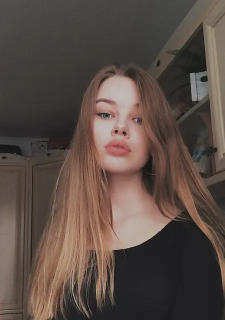 Я Вероника, 23, из Архангельска, ищу знакомство для приятного времяпровождения