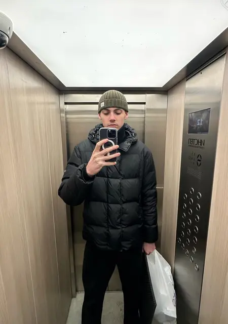 Никита из Липецка, мне 21, познакомлюсь на одну ночь