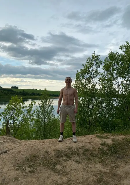Я Роман, 25, из Череповца, ищу знакомство для постоянных отношений