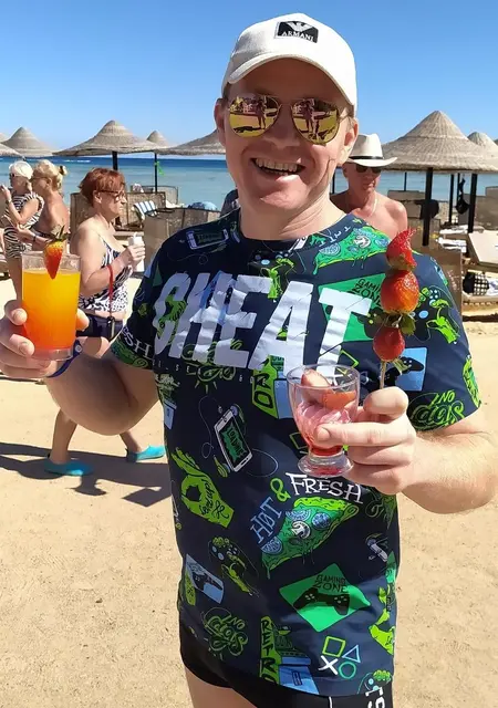 Я Серж, 47, знакомлюсь на одну ночь в Воронеже