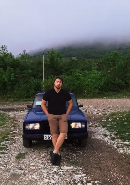 Славик из Туапсе, мне 26, познакомлюсь на одну ночь