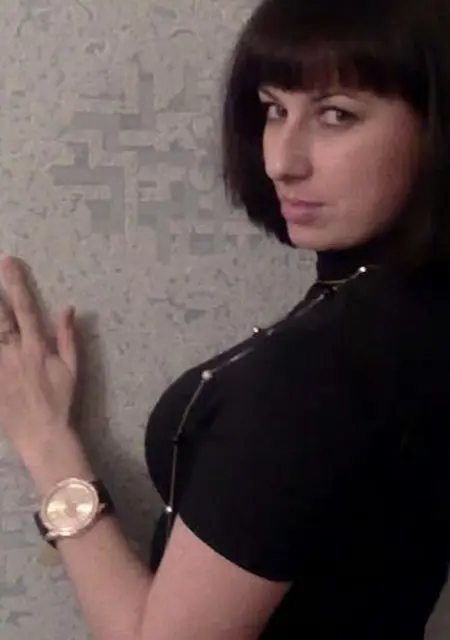 Крис из Вольска, мне 41, познакомлюсь на одну ночь