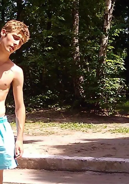 Я Кирил, 31, из Серпухова, ищу знакомство для приятного времяпровождения