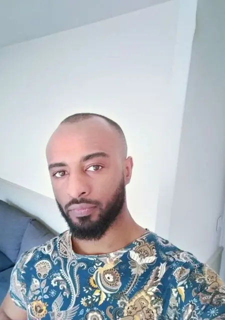 Я Steph, 32, из Парижа, ищу знакомство