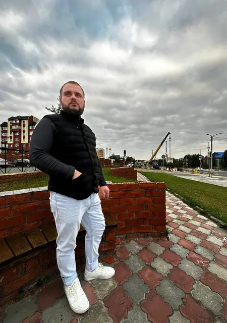 Александр из Ноябрьска, ищу на сайте знакомства на одну ночь