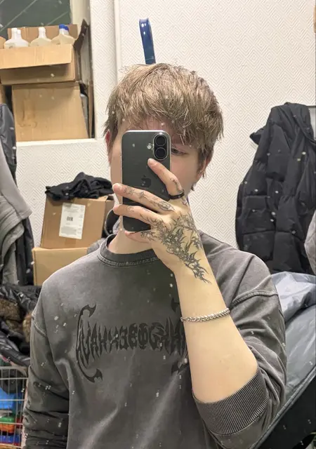 Я Дима, 20, из Череповца, ищу знакомство для постоянных отношений