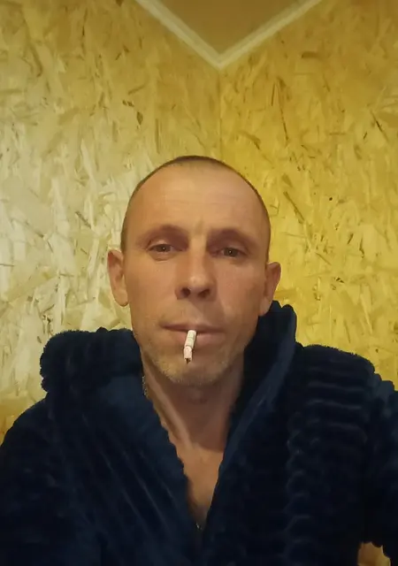 Я Олег, 41, из Приморско-Ахтарска, ищу знакомства на одну ночь
