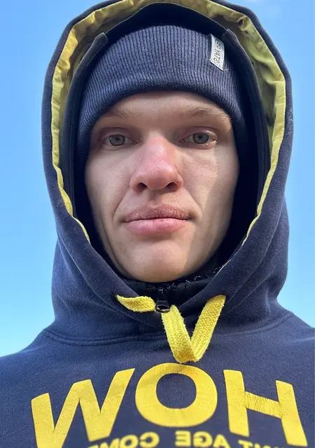 Илья из Находки, ищу на сайте открытые отношения